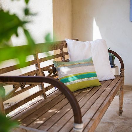 Sous Les Platanes B&B Châteaurenard Dış mekan fotoğraf