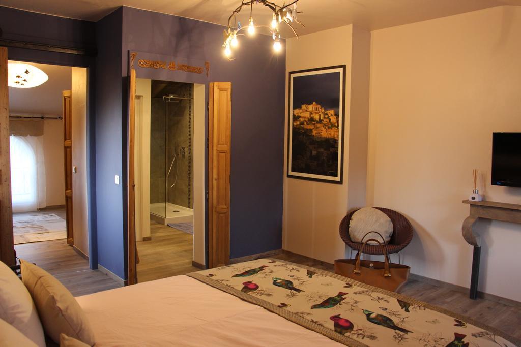 Sous Les Platanes B&B Châteaurenard Oda fotoğraf