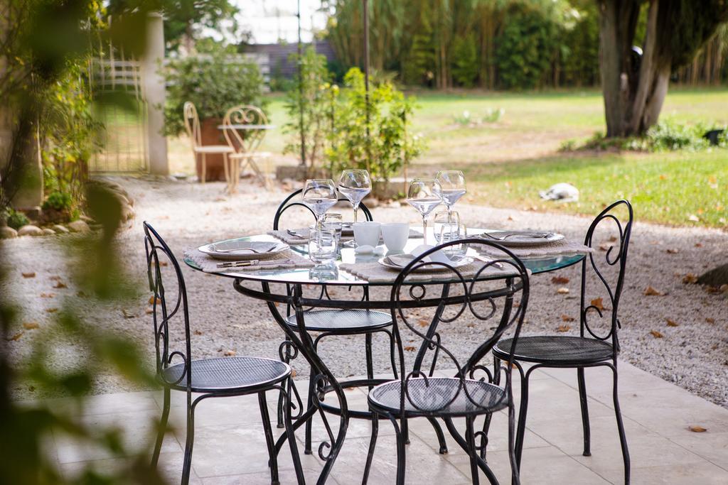 Sous Les Platanes B&B Châteaurenard Dış mekan fotoğraf
