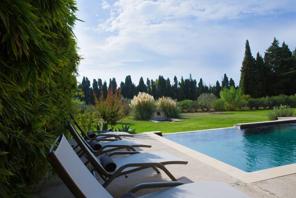 Sous Les Platanes B&B Châteaurenard Dış mekan fotoğraf