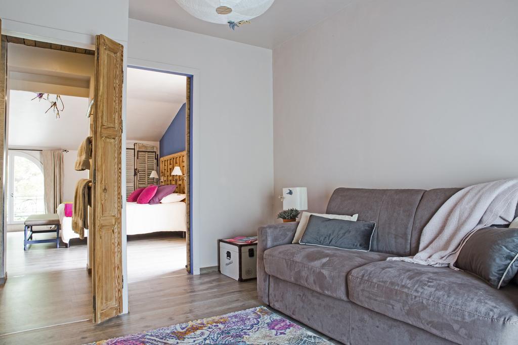 Sous Les Platanes B&B Châteaurenard Dış mekan fotoğraf